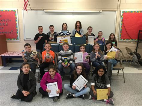 Merrimac Elementary Reads to Salute | Sachem Report