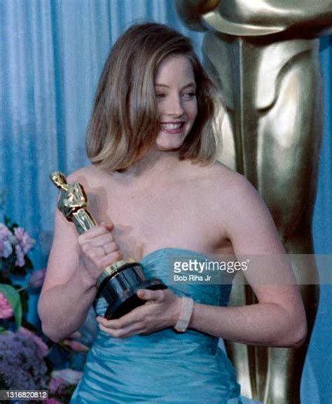 Jodie Foster Oscars Photos and Premium High Res Pictures - Getty Images