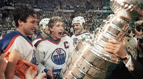 Hockey this year? Wayne Gretzky is a believer – RCI | English