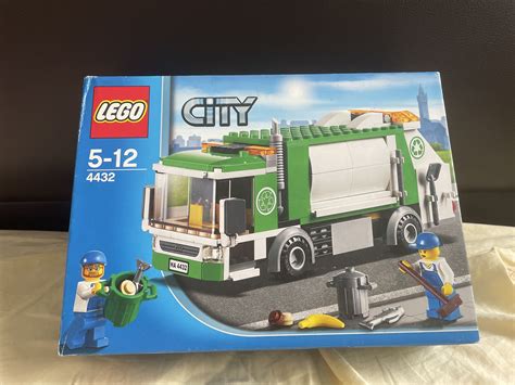 Lego 4432 garbage truck retired set , Hobbies & Toys, Toys & Games on Carousell