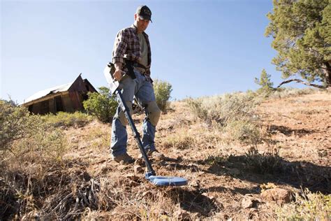 How To Use A Metal Detector For Beginners - A Beginner's Guide - Treasure Coast Metal Detectors