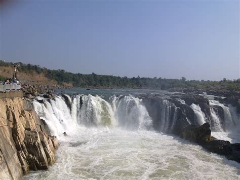 File:Water Fall Bhedaghat.jpg - Wikimedia Commons