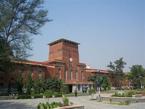 Best Universities in South Moti Bagh - Joonsquare India