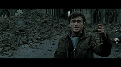 Harry Potter and the Deathly Hallows - Part 2 (The Final Duel Scene - HD) - YouTube