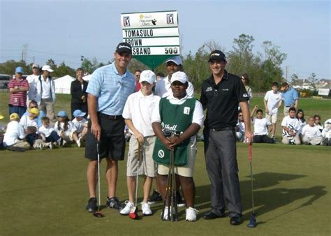 Creekwood Middle student learns about the game of golf