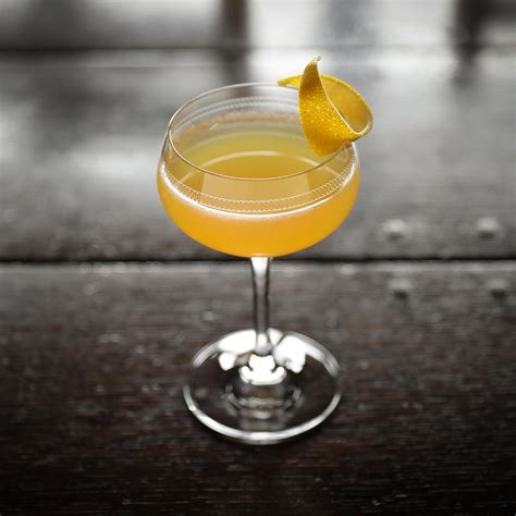 De Rigueur Cocktail Recipe