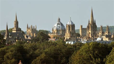 Oxford City Council urged to avoid property investments - BBC News