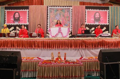 Shri Ram Katha Connects Ludhiana Audience with Divine Virtuosity of Living