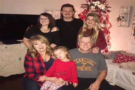 Morgan Wallen family, wife, children, parents, siblings