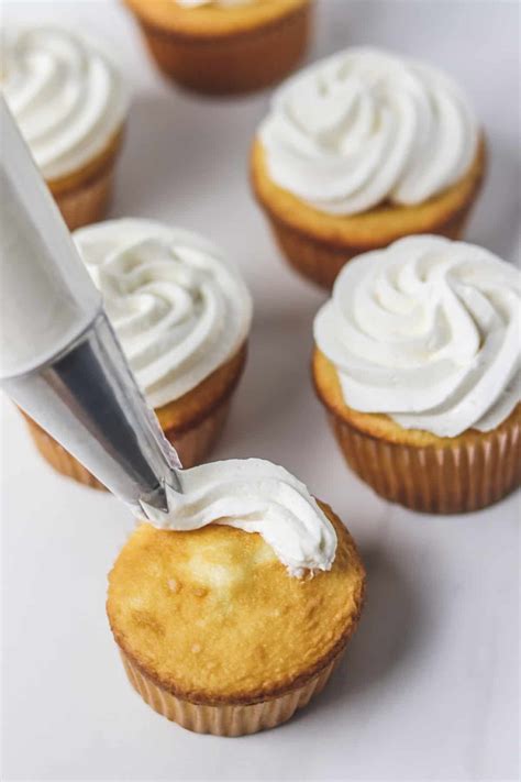 Sugar-Free Frosting (Low Calorie + Keto) - Skinny Comfort