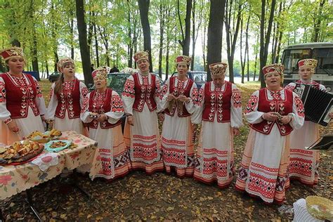 Cranes and cranberries festival, Belarus