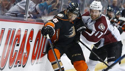 Emerson Etem back in Anaheim as Ducks claim him off waivers