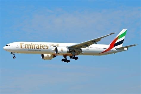 Remind Me: What's Happening With Emirates' Boeing 777X Order?