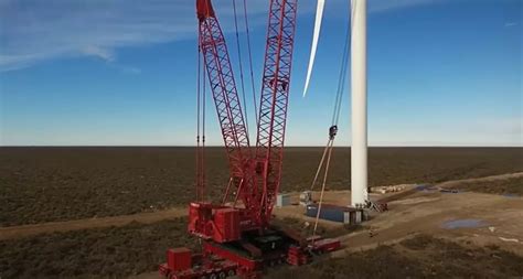 Wind turbine installation services and expertise | Mammoet