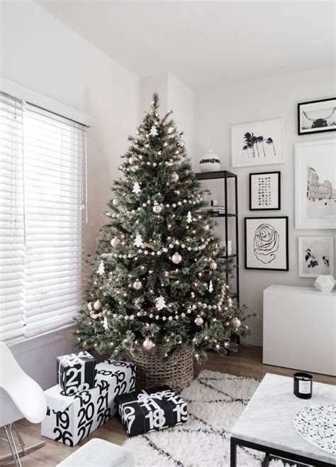 These Scandinavian Christmas Tree Ideas Will Inspire a Home Makeover ...