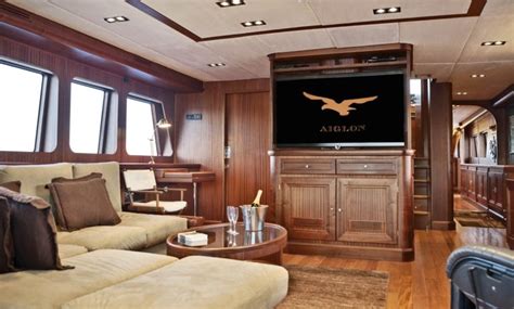 Jeff Bezos Superyacht Inside : Yacht 20 Meter / Andy jassy officially ...