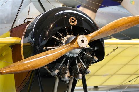 8 Types of Aircraft Propellers in Detail (Photos) - Aero Corner