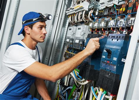 Starting A Career As An Electrician The Right Move For You - Kenmar