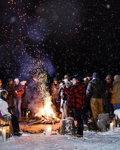 How to Throw an Unforgettable Bonfire Party | Bonfire party, Outdoor christmas party, Campfire party