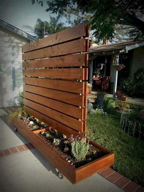 70+ Simple Cheap DIY Privacy Fence Design Ideas - Page 41 of 71