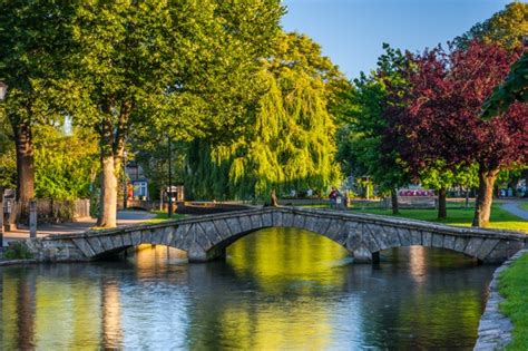 Bourton on the Water, Gloucestershire Travel Information