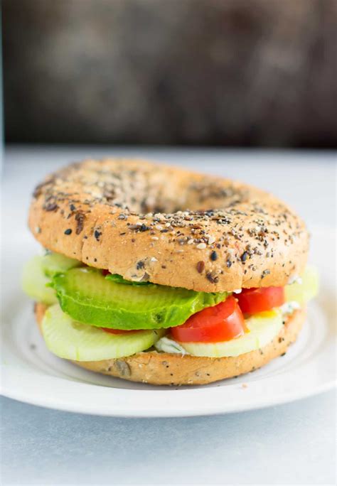 Everything Bagel Veggie Sandwiches with Garlic Dill Cream Cheese ...