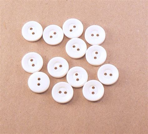 14 Different Types of Buttons (for Clothing and Accessories)