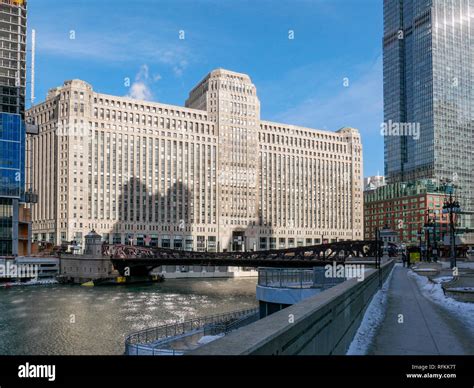 The Merchandise Mart, Chicago, Illinois Stock Photo - Alamy