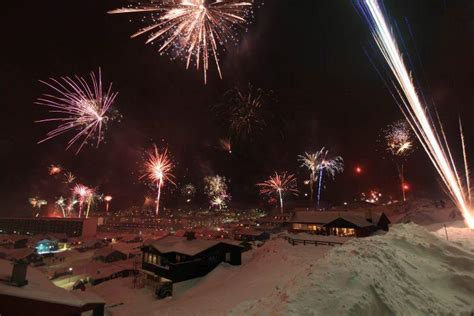 Festivals in Greenland - from the National Day to religious holidays ...