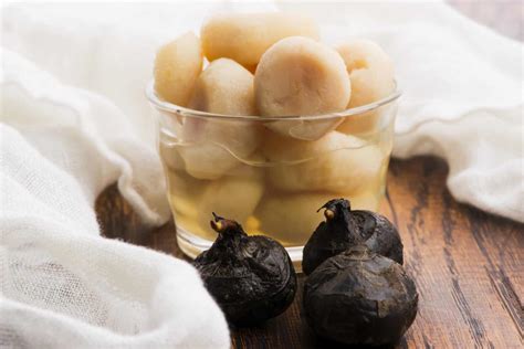 What are Water Chestnuts? BONUS- Recipes that Use Water Chestnuts!