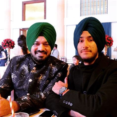 Gurpreet Ghuggi Wiki, Age, Height, Wife, Children, Family, Biography ...