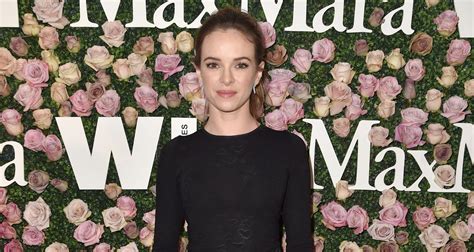 ‘The Flash’ Star Danielle Panabaker Marries Hayes Robbins | Danielle Panabaker, Hayes Robbins ...