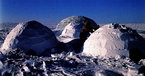 habitatio_népi: Inuit iglu / Inuit Igloo