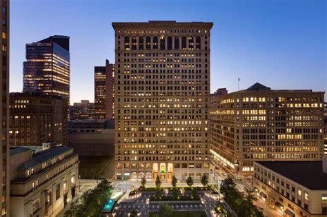 Embassy Suites by Hilton Pittsburgh Downtown | Updated Rates 2024