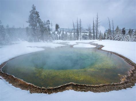 Yellowstone Winter Wallpapers - Top Free Yellowstone Winter Backgrounds ...