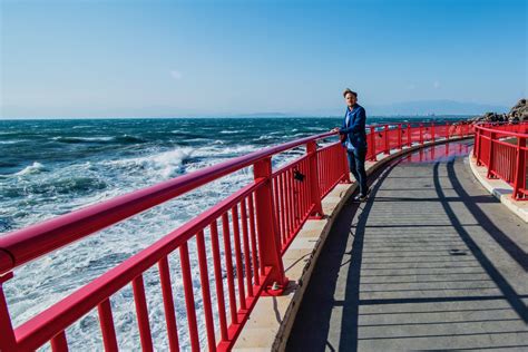 Is Japan's Enoshima Island Worth Visiting?