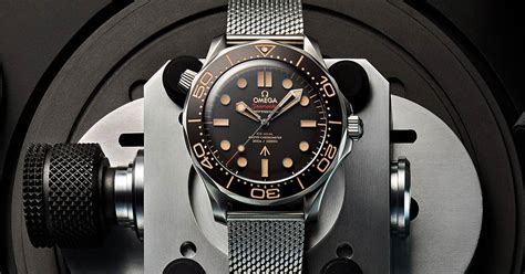 Titanium Omega Seamaster 007 James Bond Special Edition Review