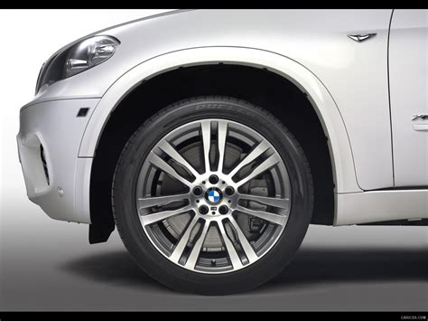 2011 BMW X5 M Sport Package | Close-up Photo