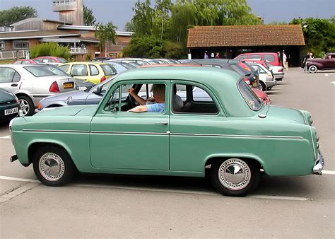 Ford Anglia 100e - reviews, prices, ratings with various photos