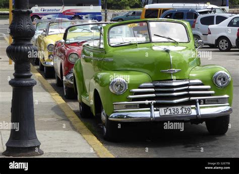 Cuba Classic Cars Stock Photo - Alamy