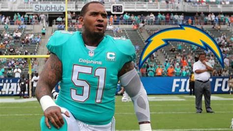 Instant Analysis: Chargers Sign Center Mike Pouncey