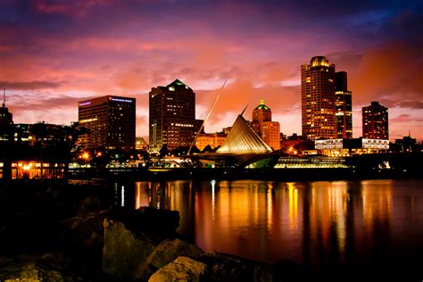 Milwaukee night skyline | Milwaukee night skyline as seen fr… | Flickr