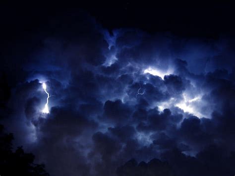 Lightning cloud by jpdavey on DeviantArt