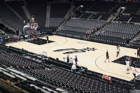 Spurs Stadium San Antonio : Introduced By The Spurs The Jumbotron Marks A Sports Arena Milestone ...