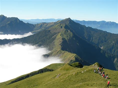 The Extraordinary Grassland at Qilai South Peak and Nanhua Mountain, Taiwan