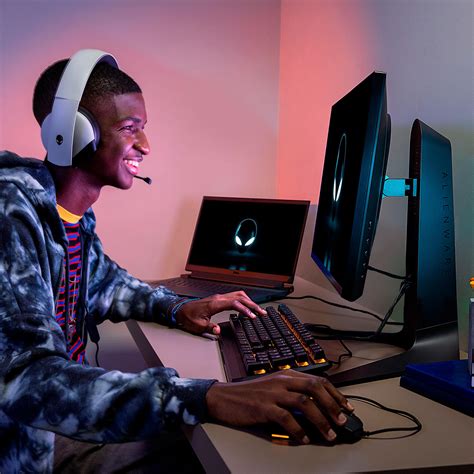 Best Buy: Alienware AW510H Wired 7.1 Gaming Headset AW510H-L