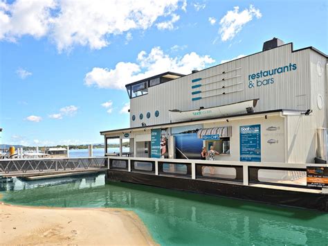 Dine at the Floating Noosa Boathouse | Travel Insider