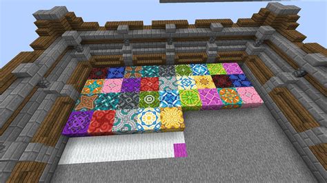 How to create patterns using glazed terracotta in Minecraft