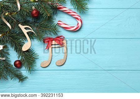 Christmas Music Notes Background Images, Illustrations & Vectors (Free ...