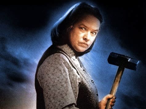 Kathy Bates as Annie Wilkes in Misery 1990 | Best actress oscar, Horror ...